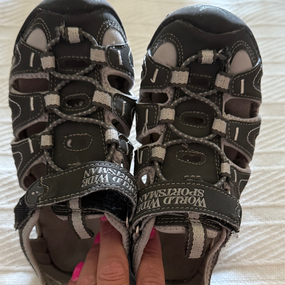 Bass Pro Shops Black and Gray Kids Sandals